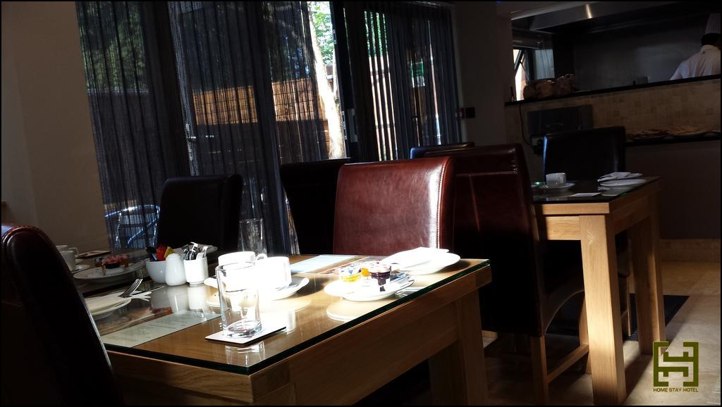 Heathrow Hotel 4*