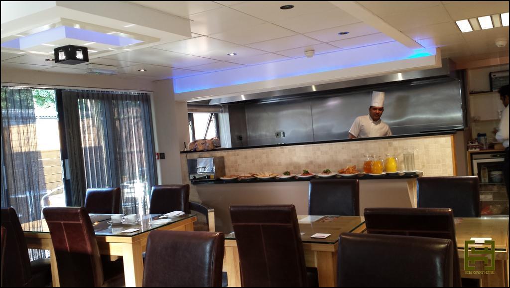 Heathrow 4* Hounslow