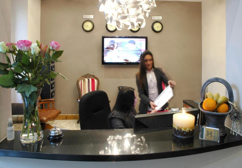 Heathrow Hotel 4*