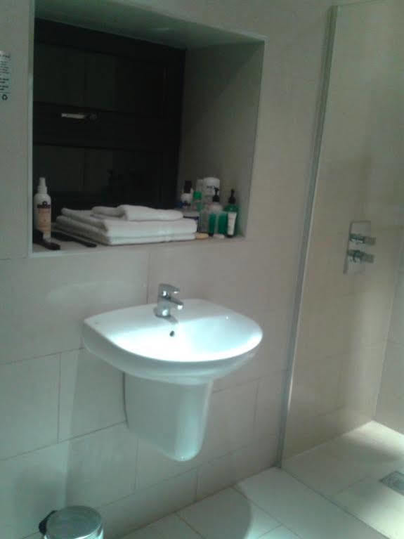 Heathrow Отель 4*